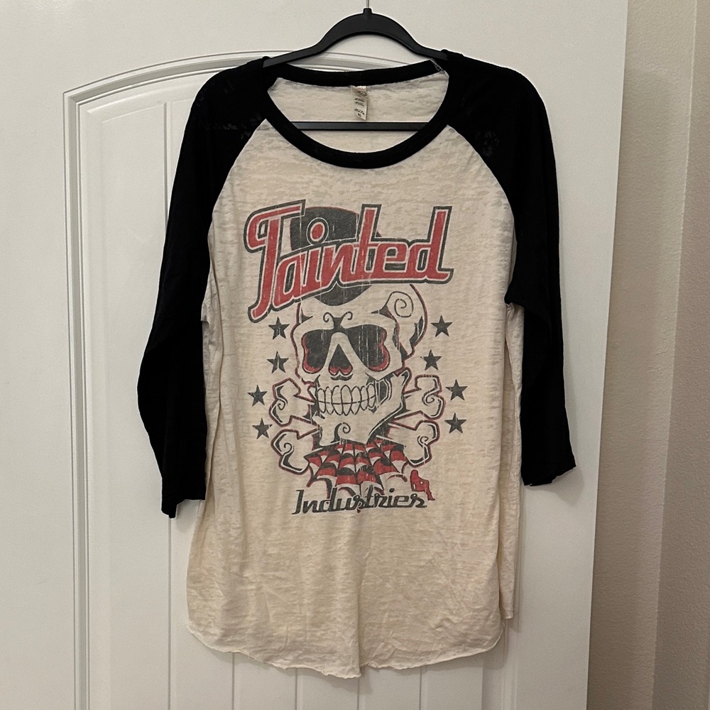 Alternative Black and Cream Skull Graphic Jersey